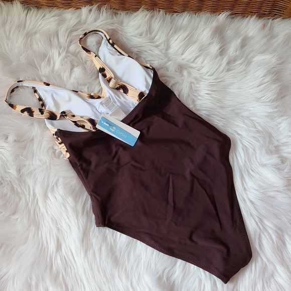 Bronw animal print and solid one piece - Picture 11 of 12